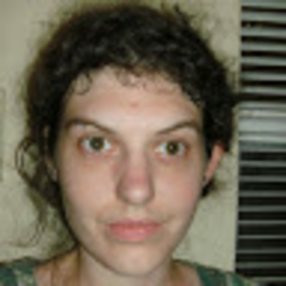 Meet your Posher, Cassandra - Picture 1 of 1